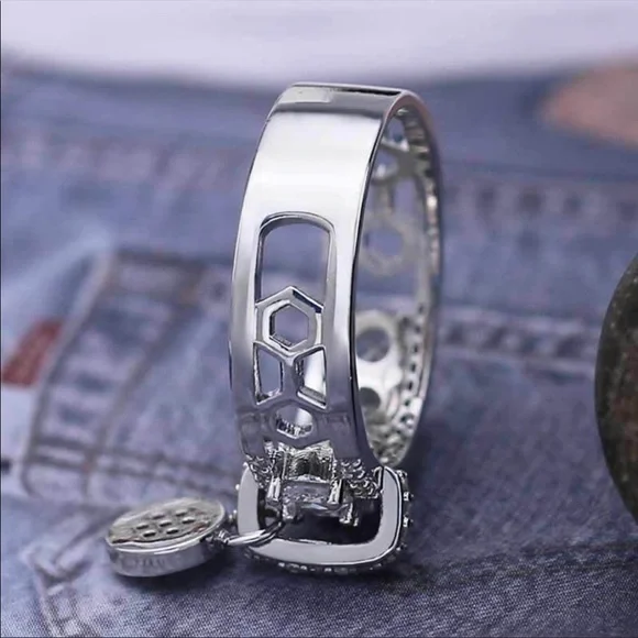 New 925 Silver Round Diamond Party Ring - Picture 8 of 8